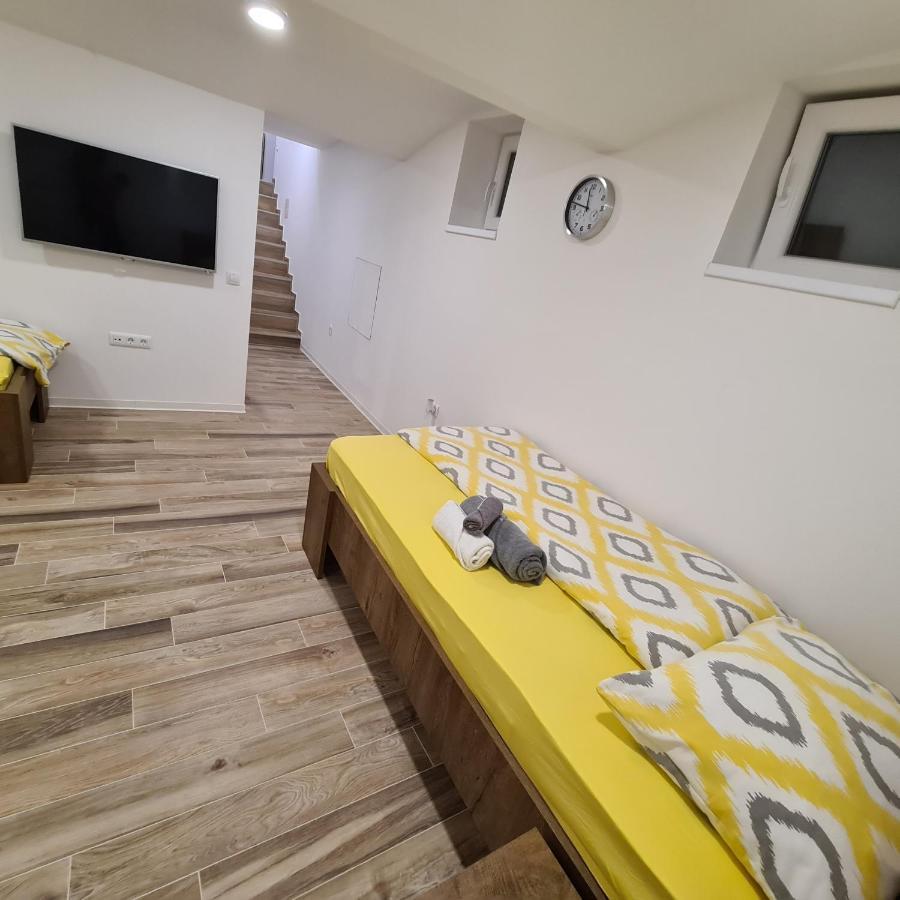 Apartment Dinlux Maribor Exterior foto